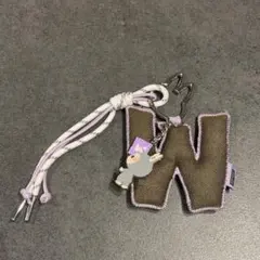 POP MART イニシャルラブブ 《Ｗ》