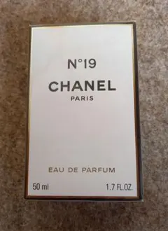 シャネル NO19 Eau de Parfum 50ml