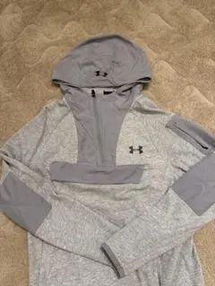 アンダーアーマー　パーカー