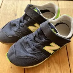 New Balance キッズスニーカー ネイビー