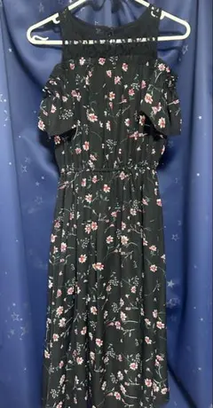 INGNIオフショルダー花柄ワンピース