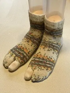 洗濯機で洗えるウールの手編み靴下 タビックス Mサイズopal11530