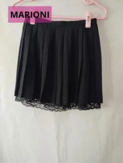 黒のプリーツミニスカート レース付き