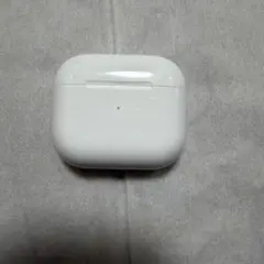AirPods3本体 ホワイト (左の音量が悪い)