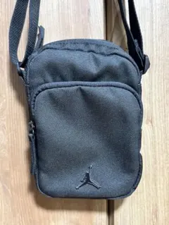 【極美品】AIR JORDAN エアジョーダン ショルダーバッグ ブラック