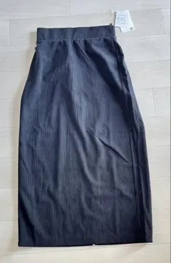 新品未使用　ブラック　スカート　Helm
