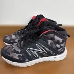 New Balance ハイカットスニーカー 23