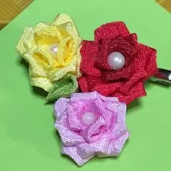 薔薇のコサージュ