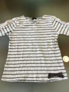 BeBe 長袖カットソー 140cm グレー ストライプ