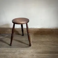 フランスアンティーク 木製 三本脚 スツール ダークブラウン　① 2025年最新】アンティーク フランス スツールの人気アイテム - メルカリ