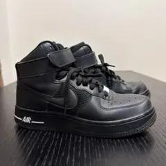 NIKE AIR FORCE1 24のサムネイル