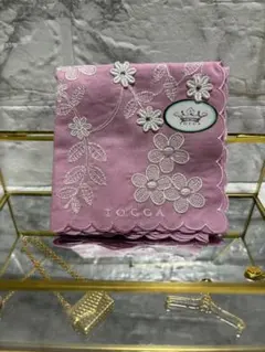 【新品未使用】TOCCA ハンカチ ピンク 花柄 刺繍のサムネイル