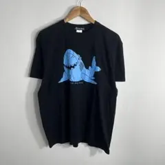 arma bianca サメ イラスト Tシャツ ブラック ユニセックスのサムネイル