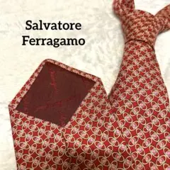 【美品】SalvatoreFerragamo シルク 赤 ネクタイ 総柄