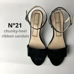 【美品】N°21 アンクルストラップサンダル　リボン　チャンキー　黒　24相当のサムネイル