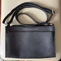 TOMMY HILFIGER ショルダーバッグ ブラック