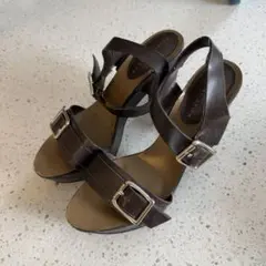 CHARLES & KEITH ストラップサンダル ブラウンのサムネイル
