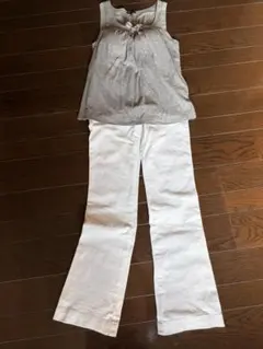 Theory ノースリーブトップス ホワイトパンツ セットのサムネイル