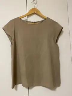 セオリー　リュクス　ベージュ 半袖ブラウス サイズ038