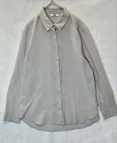 UNIQLO グレー　ボタンアップ　長袖　シャツ