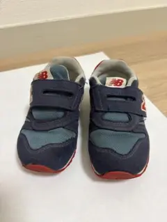 New Balance キッズスニーカー ネイビー