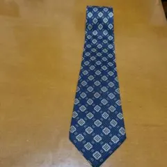 美品！アクアスキュータム　ネクタイ