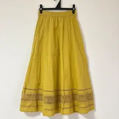 刺繍入りフレアロングスカート マスタード Mサイズのサムネイル