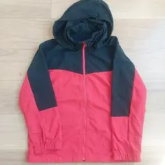 GU 140 フード付き赤黒ジャケット