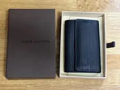 【新品未使用】ルイヴィトン ミュルティクレ6 キーケース エピ ノワール 箱付きのサムネイル