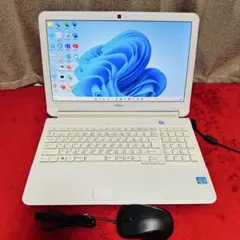綺麗ブルーレイ♪快適SSD☆i7☆爽やか白ノートパソコン♪カメラ付