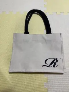 【極美品】CHANEL ノベルティトートバッグ アイボリー/ブラック♡ 2026年最新】chanel ノベルティ トートバッグの人気アイテム - メルカリ