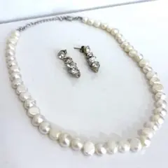 【美品✨使用回数１回】AIMER エメ パールネックレス イヤリングのサムネイル