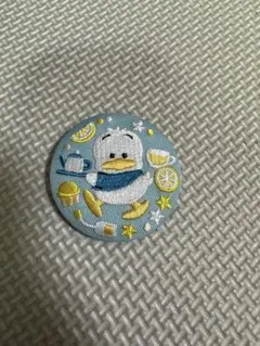 サンリオ ビスケット　刺繍缶バッチbiscuit3