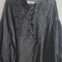 nikoand…☆レース刺繍ブラウス