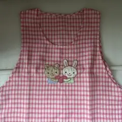 保育士エプロン（クマとウサギ刺繍）　Mサイズ