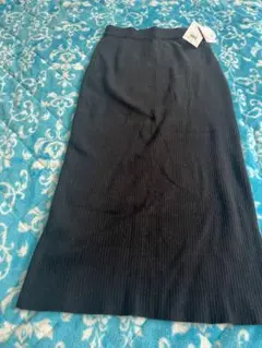 AZUL 黒 タイトスカート スリット入り　新品