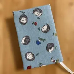 文庫本用(ハヤカワ対応) ハリネズミ柄ブックカバー☆ハンドメイド