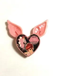 プリズムストーン 羽ストーンふんわりニットスタイル