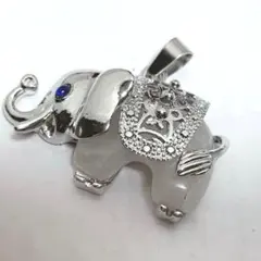 d9/天然石◇クリスタル　ゾウ　エレファント　ペンダントトップ　1個