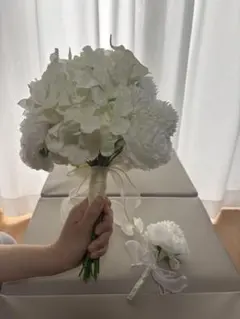 アーティシャルフラワー、ブートニア付き