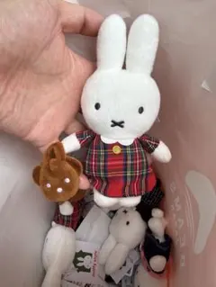 赤チェックミッフィー　マスコット miffy style 有楽町限定 ②