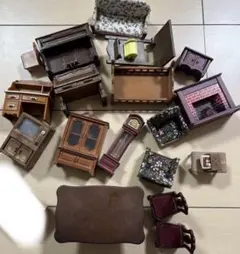 ①状態悪　シルバニアファミリー　茶系　家具セット