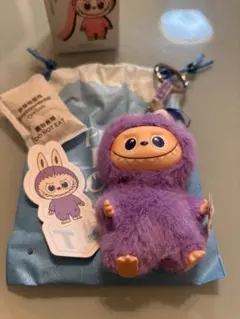 【最終値下げ正規品】ポップマートイニシャルラブブ　T紫　まとめ買い割引いたします