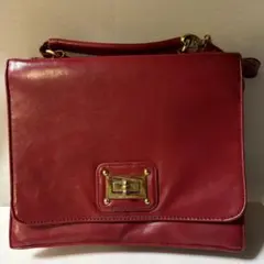 レトロガール レッド ショルダーバッグ ターンロックのサムネイル