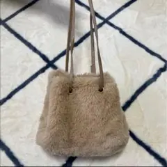 KIDS☆ベージュファー巾着バッグ 新品未使用