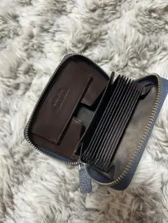 レザー 二つ折り財布のサムネイル