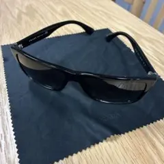 PRADA サングラス SPR 19SS yoshikiモデルのサムネイル