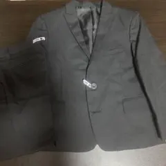 コムサ・イズム スーツ 黒ストライプ