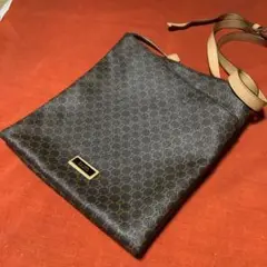 SAZIO ハニカムパターン ショルダーバッグ