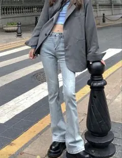 ブーツカットジーンズ ハイウエスト ライトウォッシュ ブルー　デニム